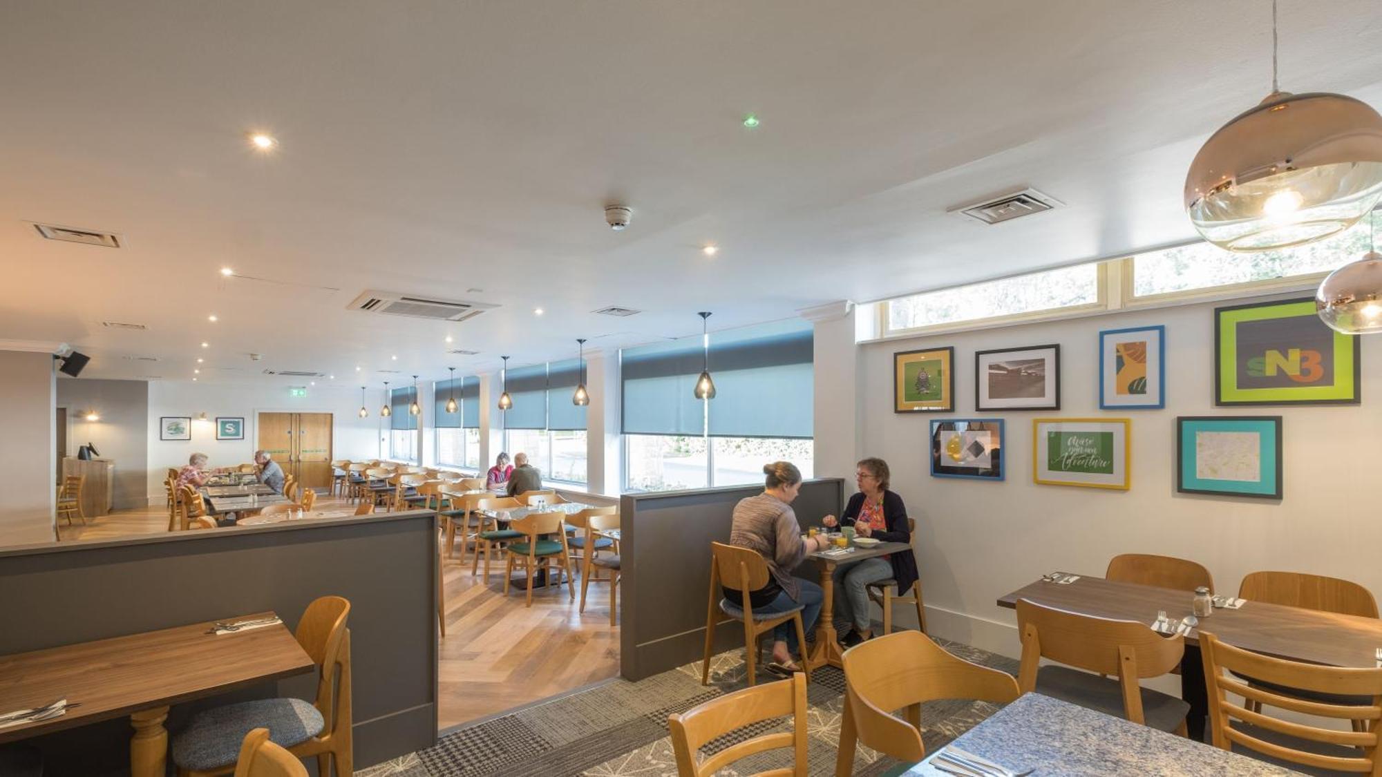 Holiday Inn Swindon By Ihg Exterior foto